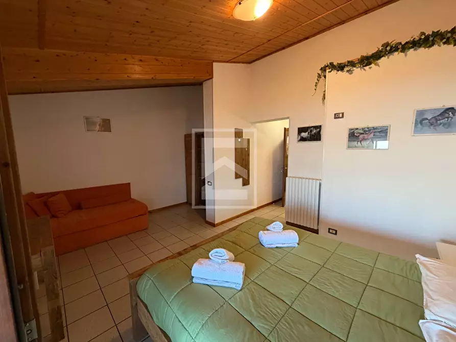 Immagine 14 di Agriturismo in vendita  in Via Castello 10 a Toscolano-Maderno