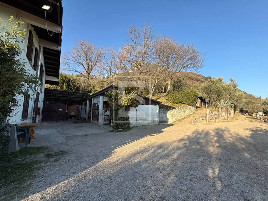 Immagine 27 di Agriturismo in vendita  in Via Castello 10 a Toscolano-Maderno