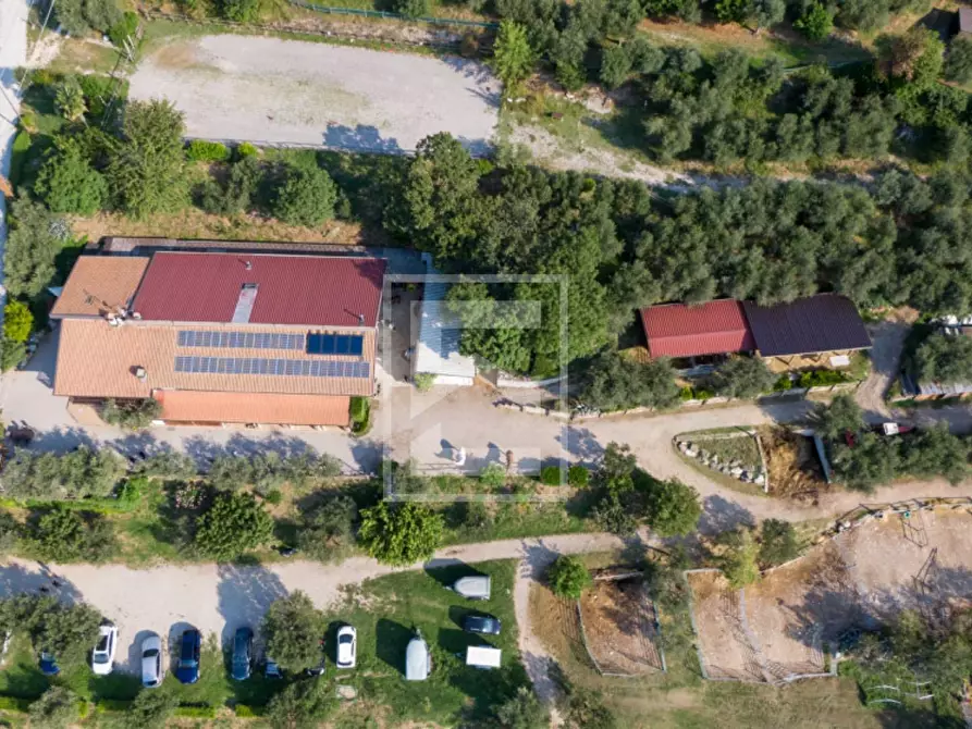 Immagine 3 di Agriturismo in vendita  in Via Castello 10 a Toscolano-Maderno