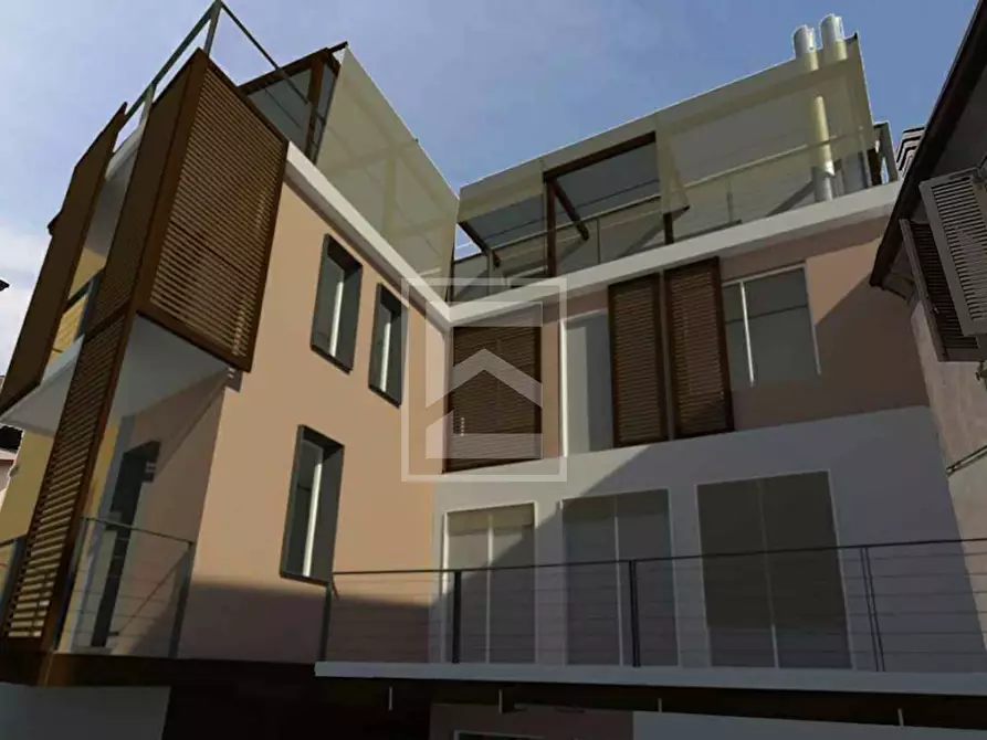 Immagine 3 di Casa indipendente in vendita  in Via Nazario Sauro a Desenzano Del Garda