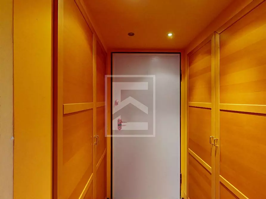 Immagine 8 di Appartamento in vendita  in Località Sermana 1 a Peschiera Del Garda