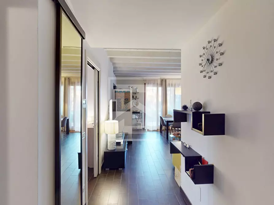 Immagine 2 di Appartamento in vendita  in Bassana 4 a Peschiera Del Garda