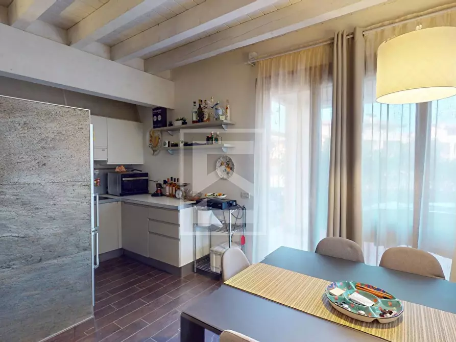Immagine 6 di Appartamento in vendita  in Bassana 4 a Peschiera Del Garda