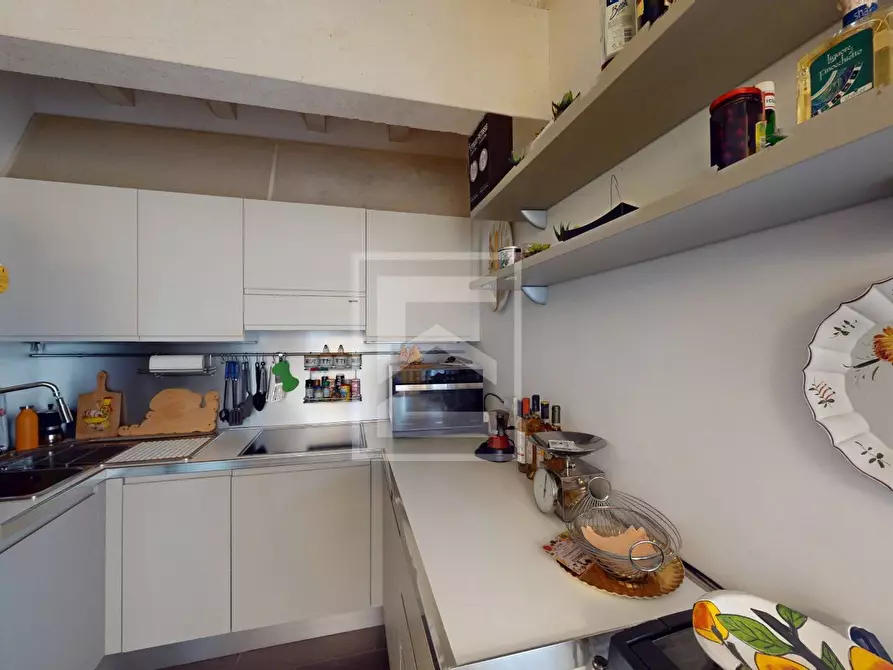 Immagine 8 di Appartamento in vendita  in Bassana 4 a Peschiera Del Garda