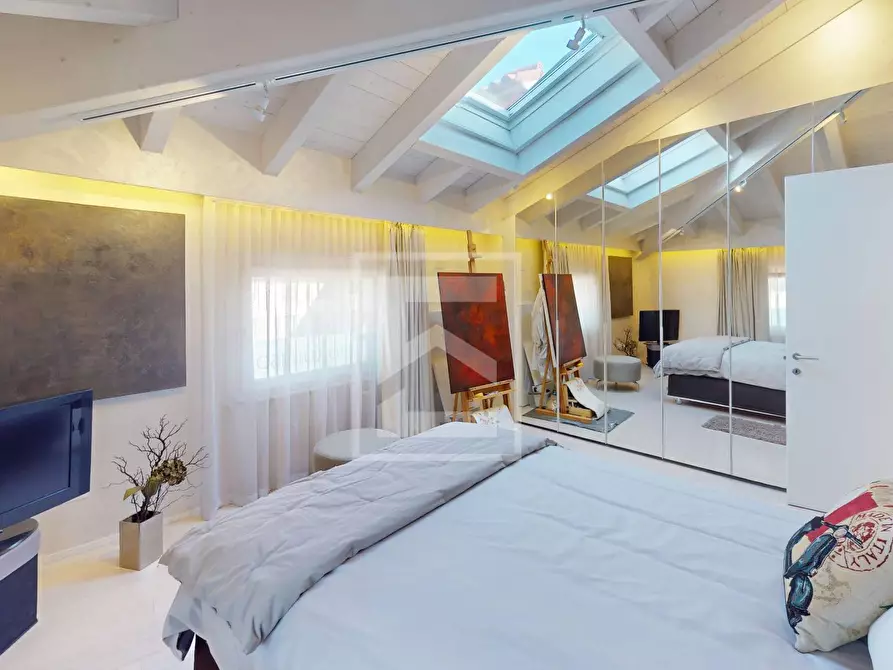 Immagine 11 di Attico in vendita  in via Pietro da Salò 60b a Salò