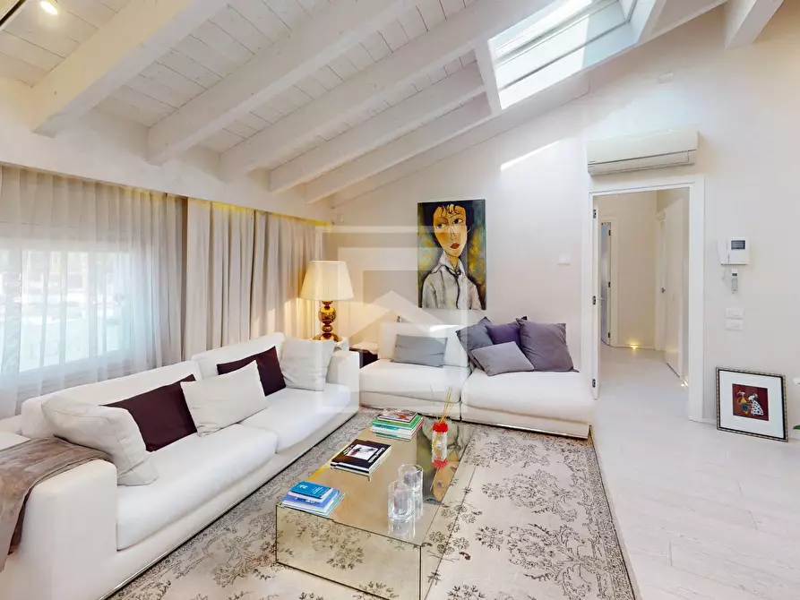 Immagine 2 di Attico in vendita  in via Pietro da Salò 60b a Salò