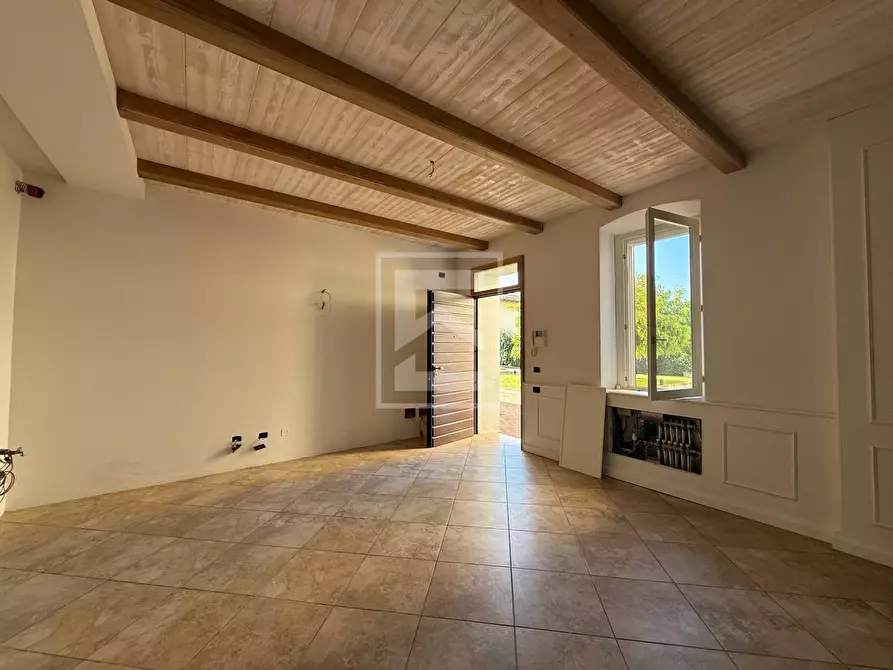 Immagine 9 di Appartamento in vendita  in via Vaccarolo a Desenzano Del Garda