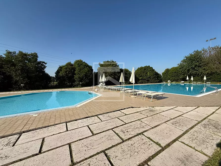 Immagine 23 di Appartamento in vendita  in via Vaccarolo a Desenzano Del Garda