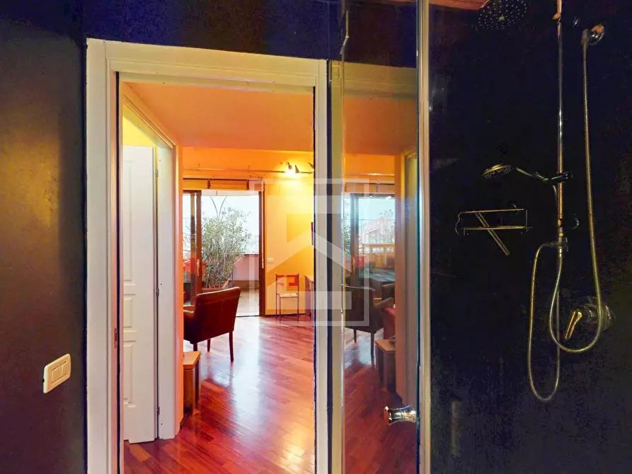 Immagine 18 di Appartamento in vendita  in Località Sermana 1 a Peschiera Del Garda