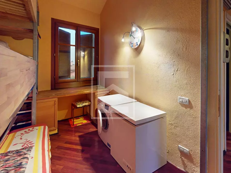 Immagine 12 di Appartamento in vendita  in Località Sermana 1 a Peschiera Del Garda