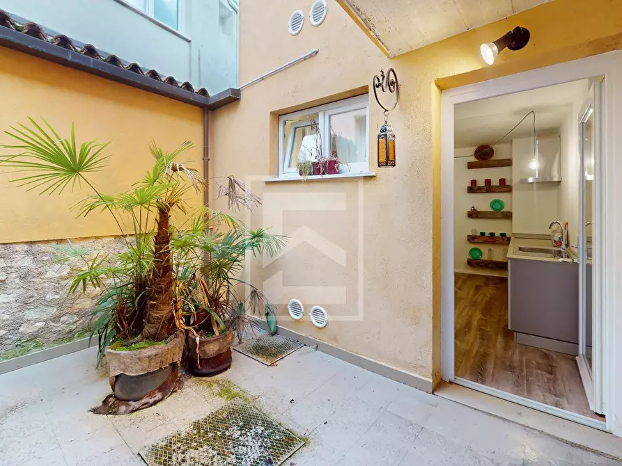 Immagine 2 di Casa indipendente in vendita  in Via Benamati 132 a Toscolano-Maderno