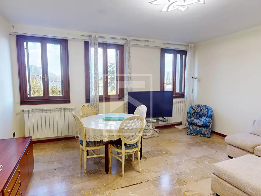 Immagine 3 di Appartamento in vendita  a San Felice Del Benaco