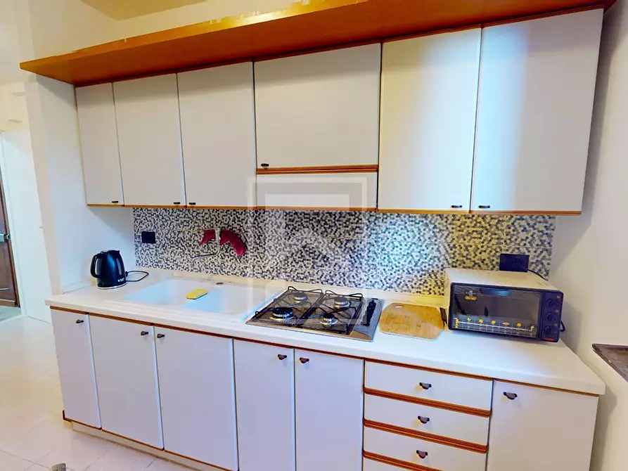 Immagine 4 di Appartamento in vendita  a San Felice Del Benaco