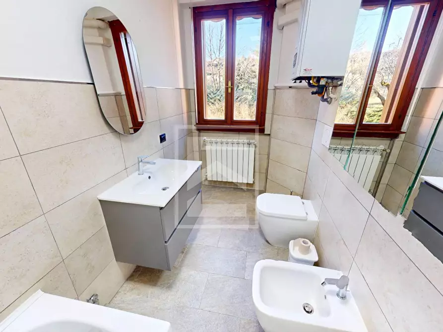 Immagine 6 di Appartamento in vendita  a San Felice Del Benaco