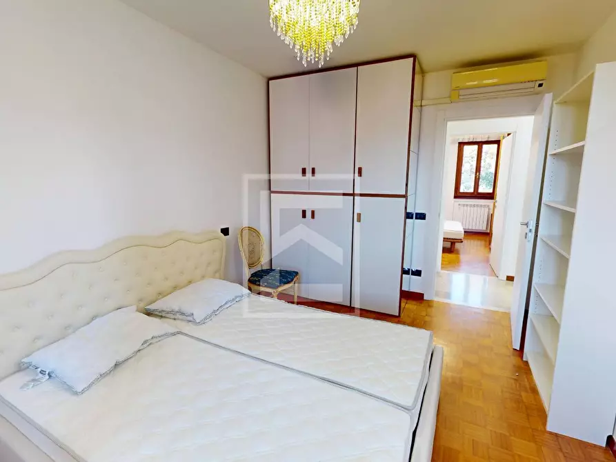 Immagine 12 di Appartamento in vendita  a San Felice Del Benaco