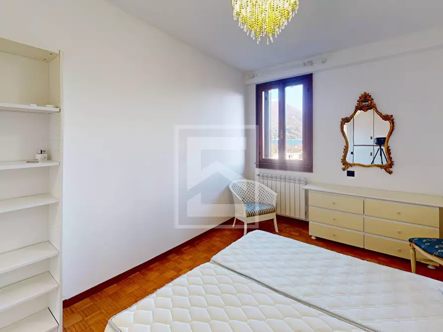 Immagine 16 di Appartamento in vendita  a San Felice Del Benaco