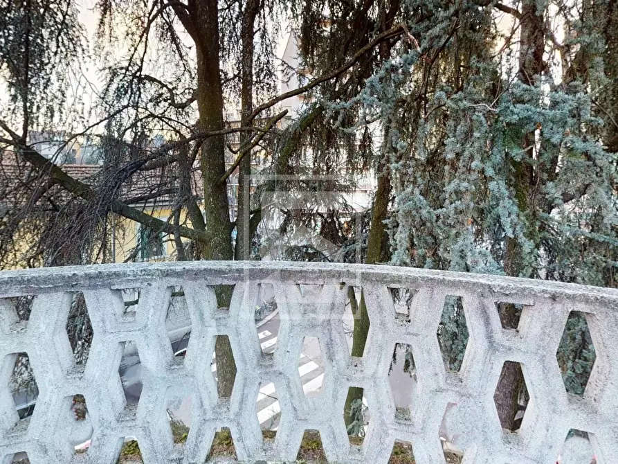 Immagine 21 di Villa in vendita  in Via Giuseppe Giacosa a Milano