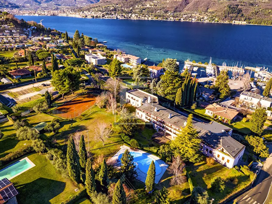 Immagine 25 di Appartamento in vendita  a San Felice Del Benaco