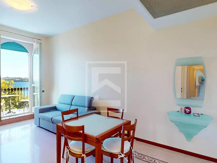 Immagine 3 di Appartamento in vendita  a Gardone Riviera