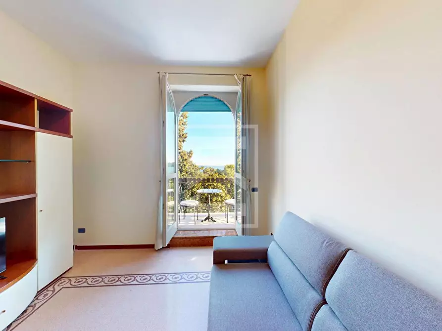 Immagine 4 di Appartamento in vendita  a Gardone Riviera