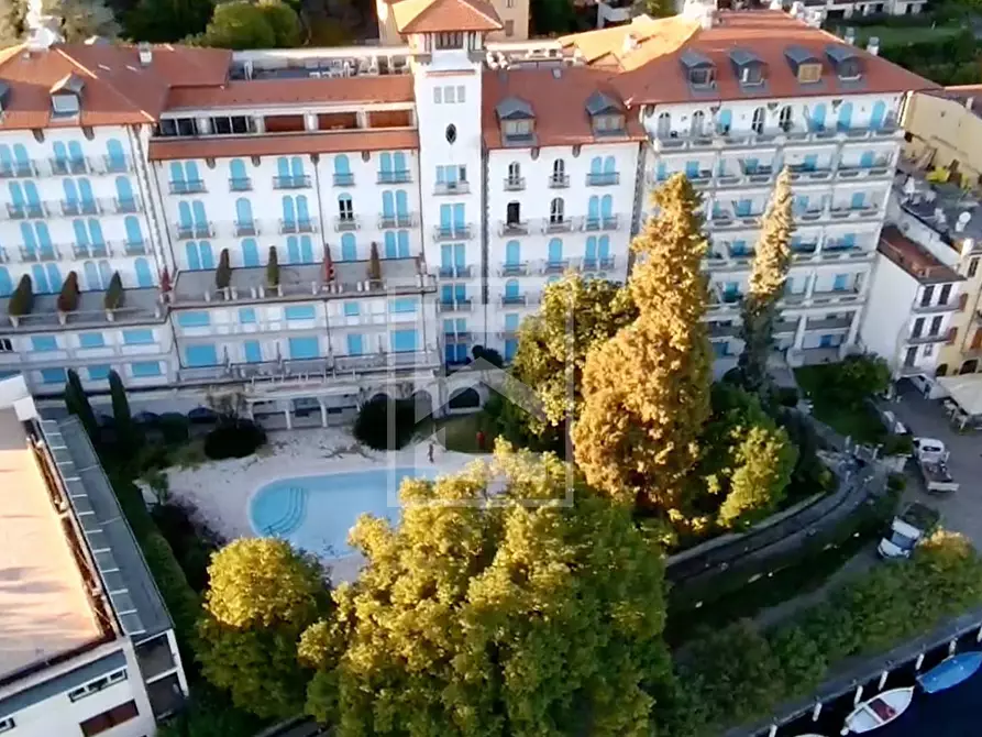 Immagine 27 di Appartamento in vendita  a Gardone Riviera