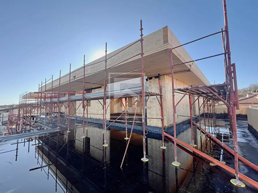 Immagine 11 di Appartamento in vendita  in Via Monte croce a Desenzano Del Garda