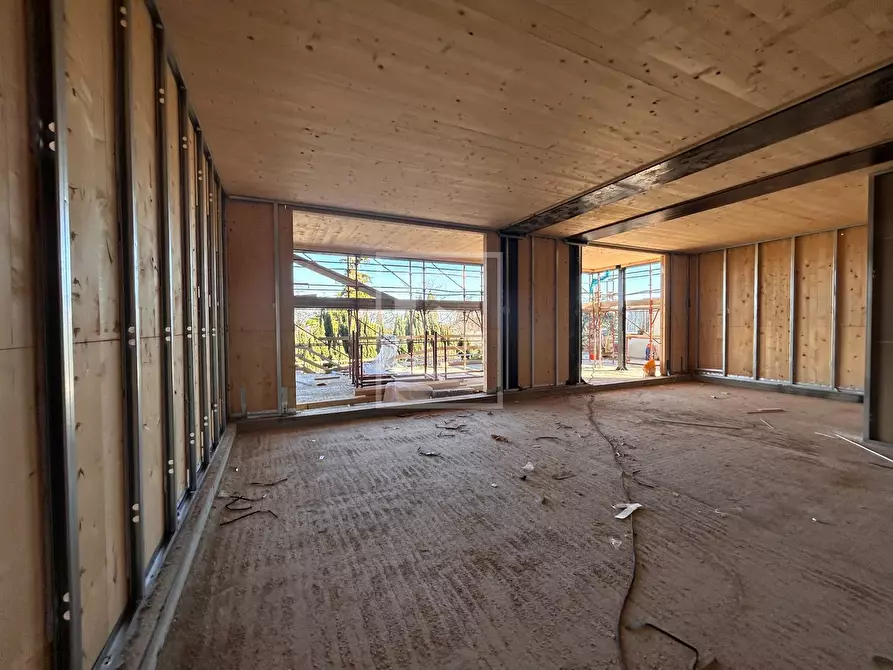 Immagine 5 di Appartamento in vendita  in Via Monte croce a Desenzano Del Garda