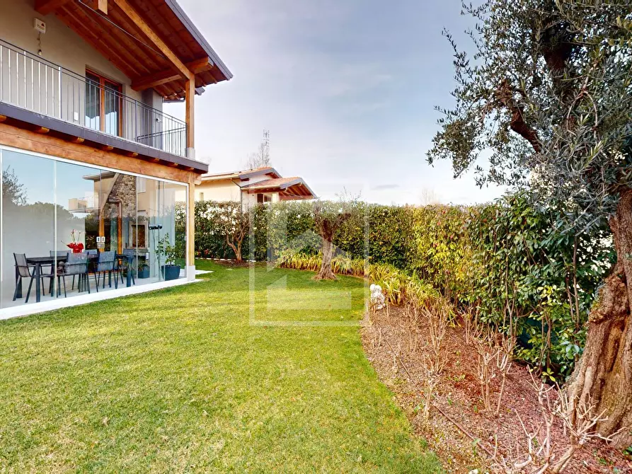 Immagine 3 di Villa in vendita  in Via Monte Saltarino a Soiano Del Lago