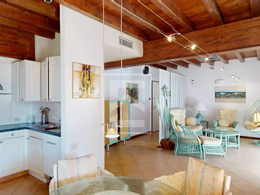 Immagine 8 di Appartamento in vendita  in Località Sermana 1 a Peschiera Del Garda