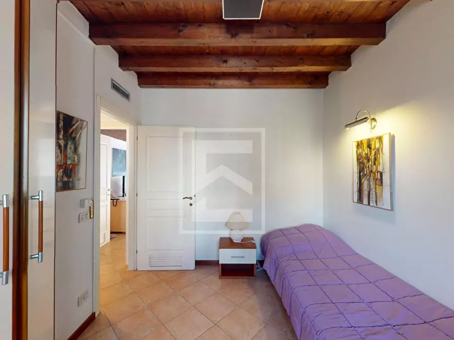 Immagine 20 di Appartamento in vendita  in Località Sermana 1 a Peschiera Del Garda