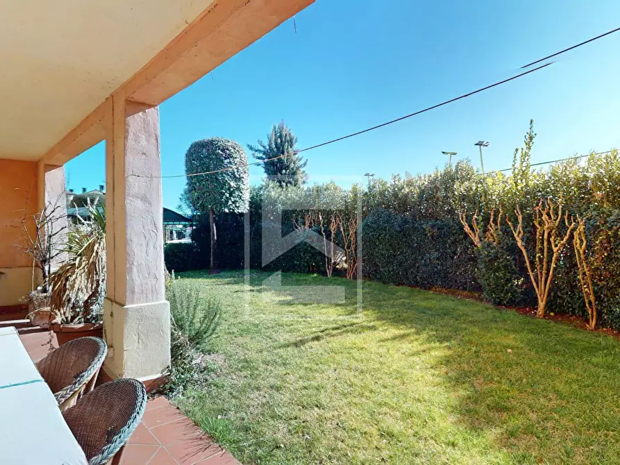 Immagine 16 di Appartamento in vendita  in Località Sermana 1 a Peschiera Del Garda