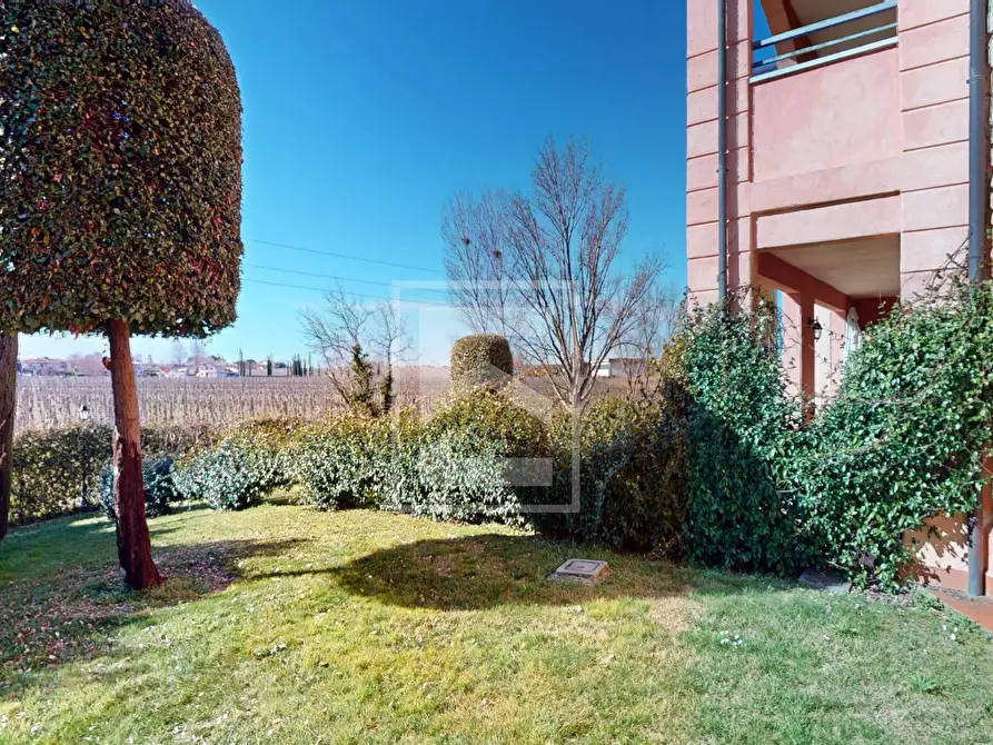 Immagine 41 di Appartamento in vendita  in Località Sermana 1 a Peschiera Del Garda