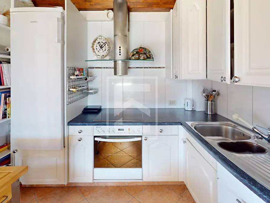 Immagine 10 di Appartamento in vendita  in Località Sermana 1 a Peschiera Del Garda