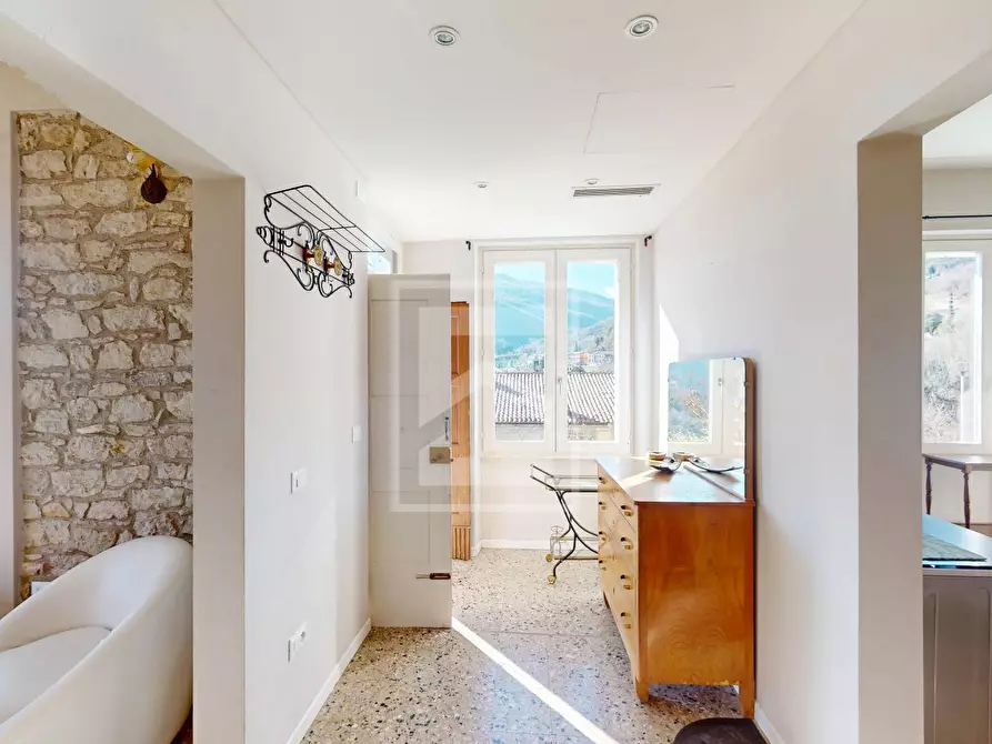 Immagine 8 di Villa in vendita  in Via Badiale a Calvagese Della Riviera