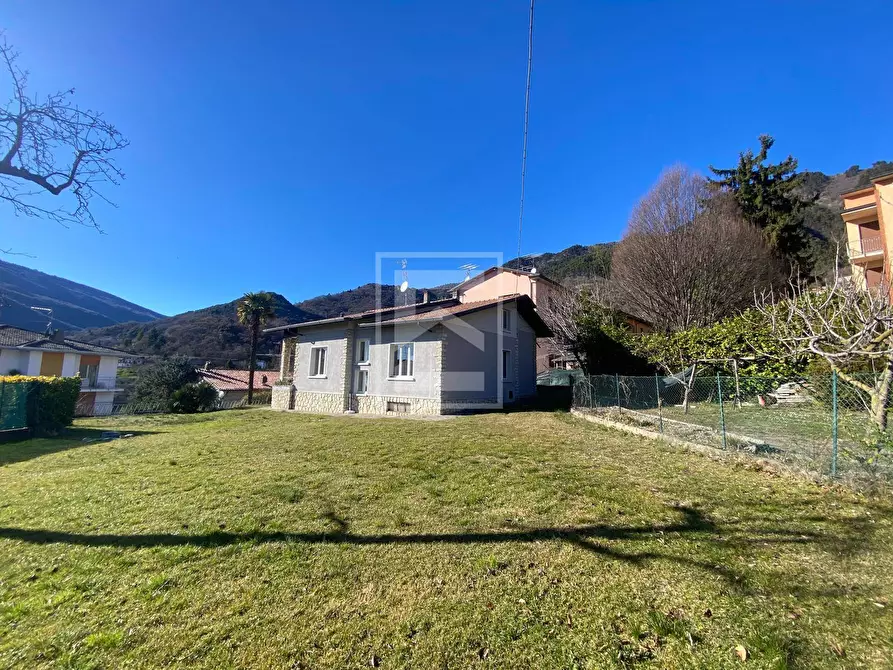 Immagine 40 di Villa in vendita  in Via Badiale a Calvagese Della Riviera