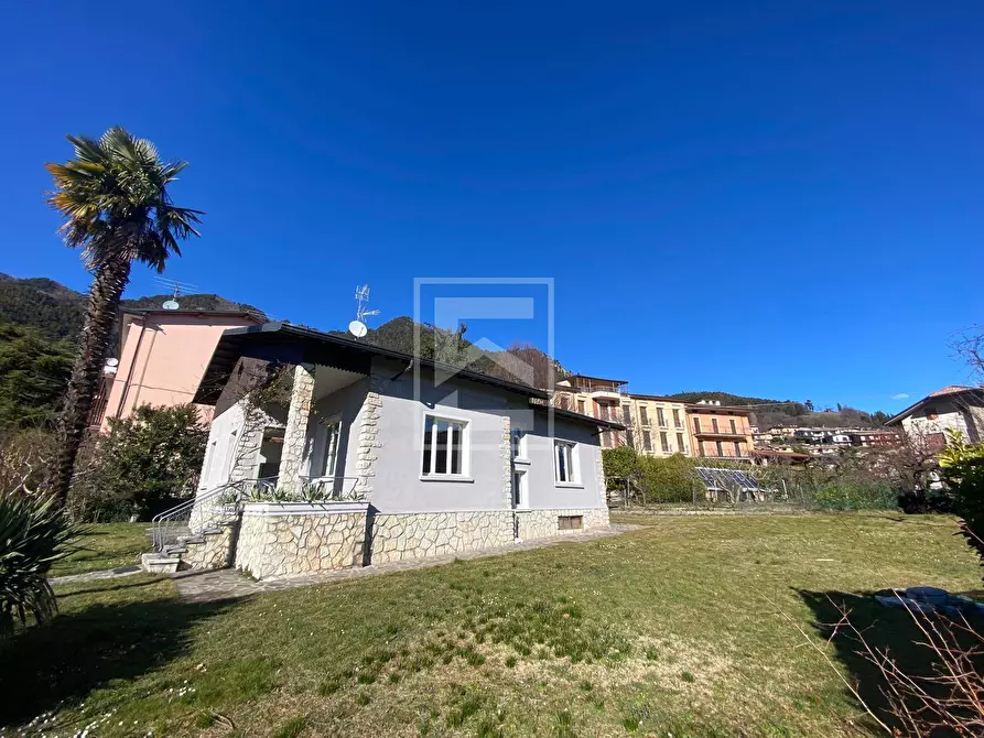 Immagine 42 di Villa in vendita  in Via Badiale a Calvagese Della Riviera