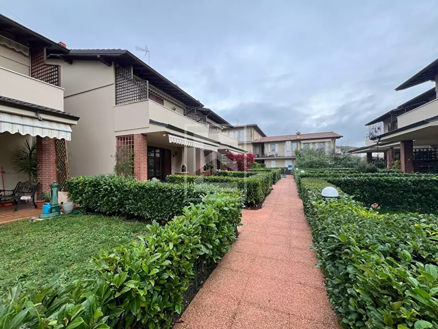 Immagine 7 di Appartamento in vendita  in Via Valtenesi 5 a Calvagese Della Riviera