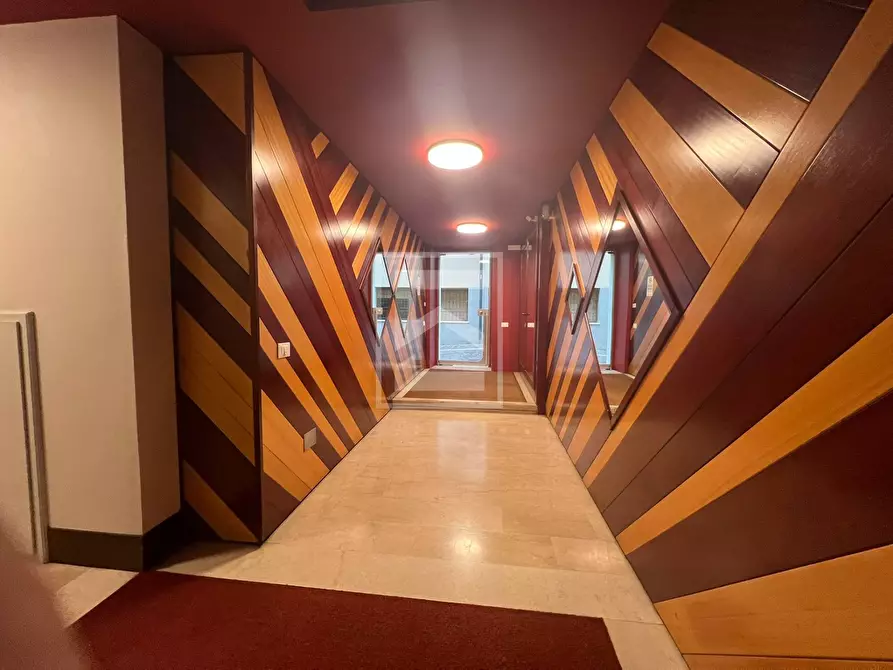 Immagine 1 di Appartamento in vendita  in via S.A. Merici 18 a Desenzano Del Garda