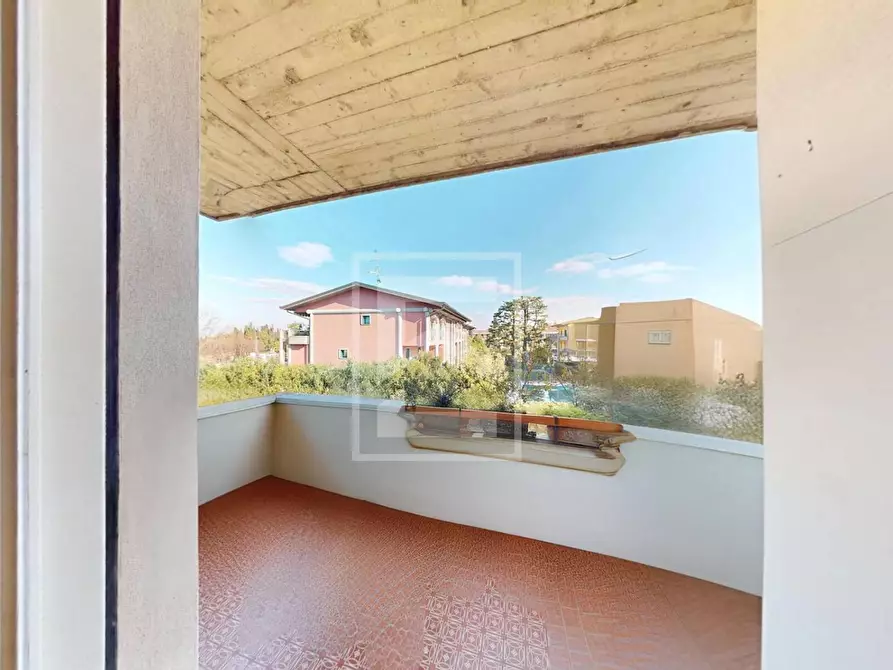 Immagine 5 di Attico in vendita  in Viale Motta a Desenzano Del Garda