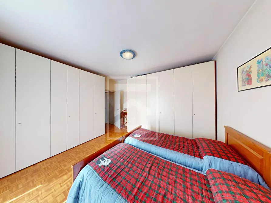 Immagine 10 di Attico in vendita  in Viale Motta a Desenzano Del Garda