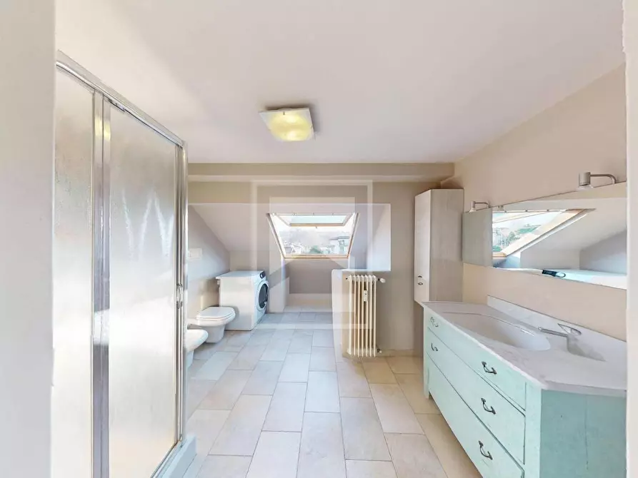 Immagine 22 di Attico in vendita  in Viale Motta a Desenzano Del Garda