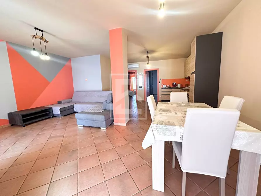 Immagine 8 di Appartamento in vendita  in via vaccarolo a Desenzano Del Garda