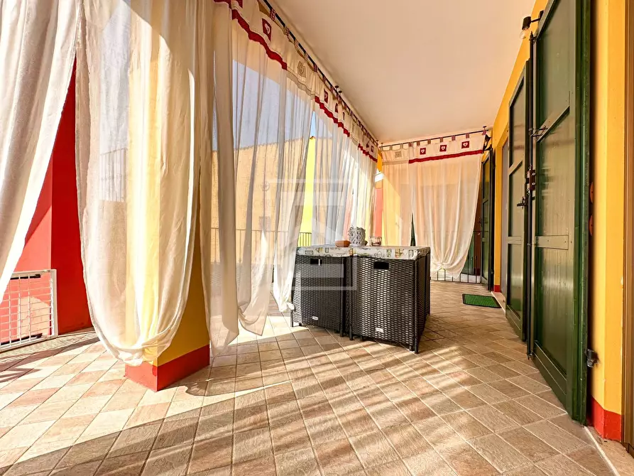 Immagine 2 di Appartamento in vendita  in via vaccarolo a Desenzano Del Garda