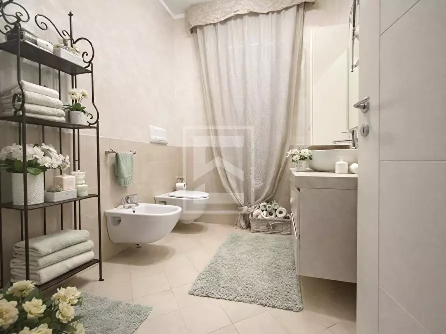 Immagine 12 di Casa semindipendente in vendita  in Via Valtenesi a Calvagese Della Riviera