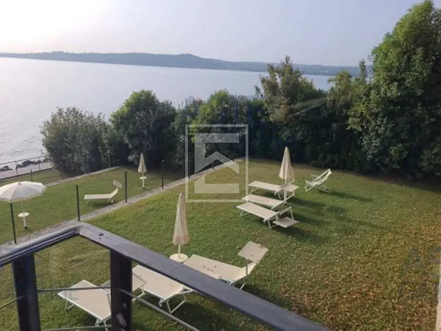 Immagine 4 di Appartamento in vendita  in Via Giuseppe Mazzini 1 a Desenzano Del Garda