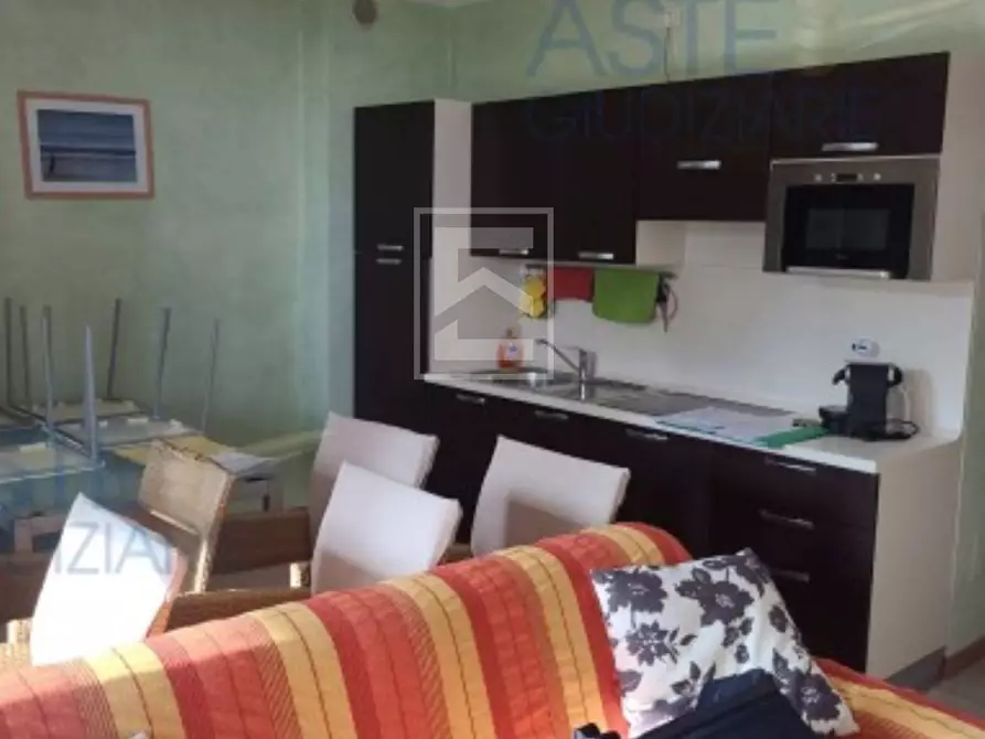 Immagine 7 di Appartamento in vendita  in Via Giuseppe Mazzini 1 a Desenzano Del Garda