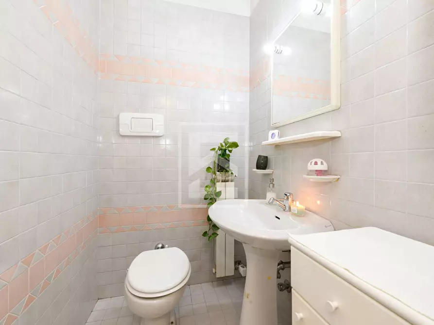 Immagine 7 di Appartamento in vendita  in via caravaggio 3 a Sirmione