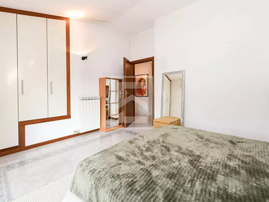 Immagine 17 di Appartamento in vendita  in via caravaggio 3 a Sirmione