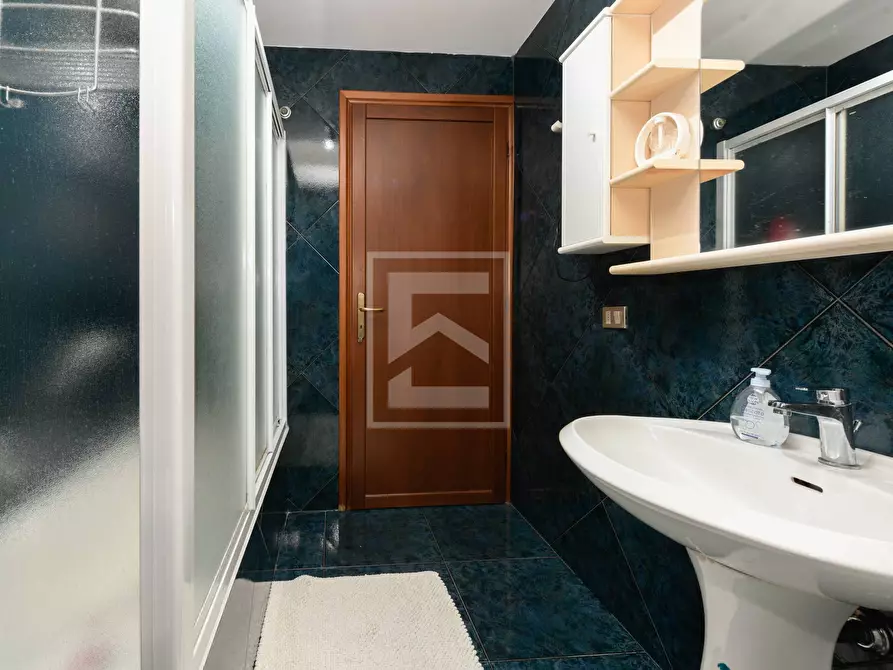 Immagine 20 di Appartamento in vendita  in via caravaggio 3 a Sirmione