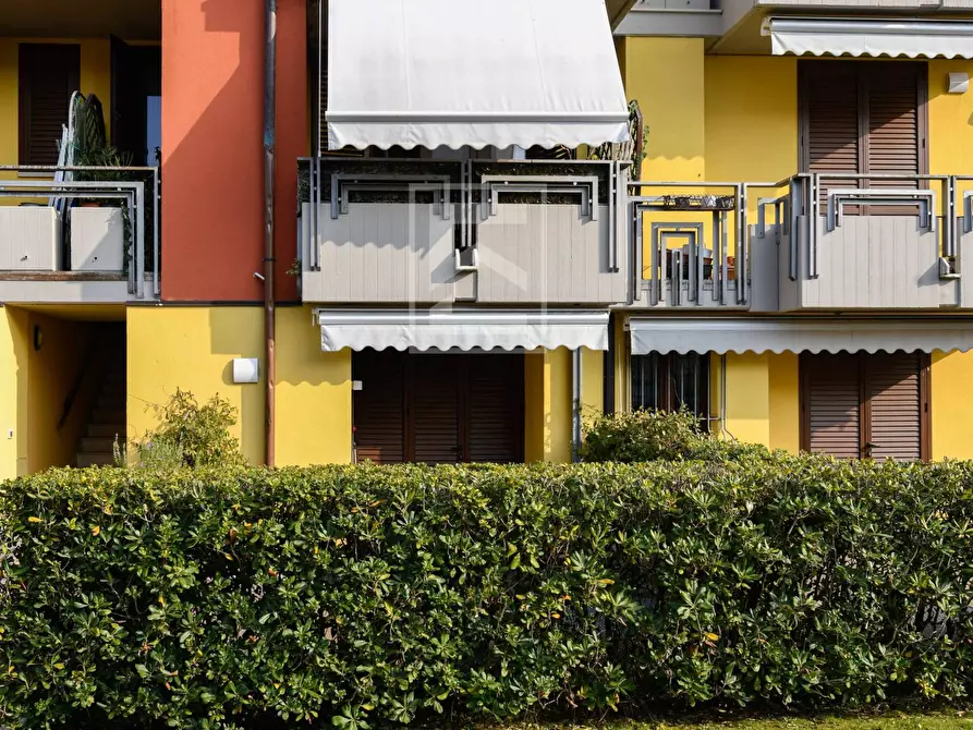 Immagine 25 di Appartamento in vendita  in via caravaggio 3 a Sirmione